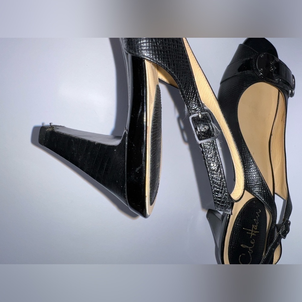 Cole Haan Womens 9 1/2 Black Leather Peep Toe Nike Air Heels Pumps 9.5 Buckle - Picture 10 of 15